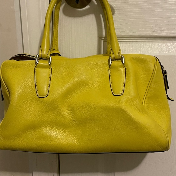 Coach yellow small duffel bag like new condition in duster - Picture 6 of 6